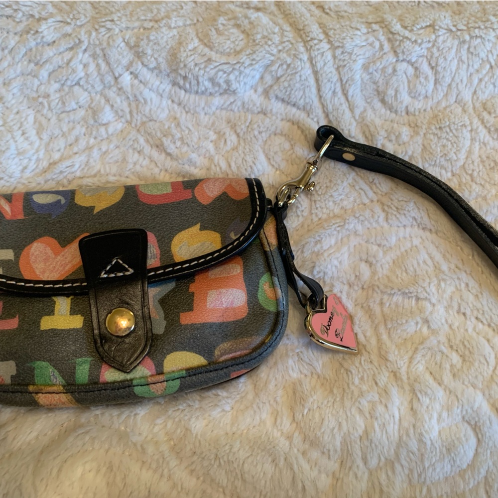 Dooney & Bourke
